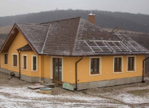 (Slovensky) Podlahové kúrenie v novostavbe rodinného domu